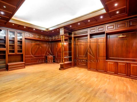 комерційна за адресою Велика Васильківська вул. (Червоноармійська), 68