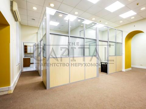 комерційна за адресою Велика Васильківська вул. (Червоноармійська), 68