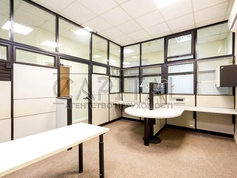 комерційна за адресою Велика Васильківська вул. (Червоноармійська), 68