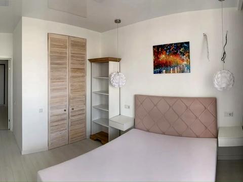 квартира за адресою Рея Бредбері вул., 2