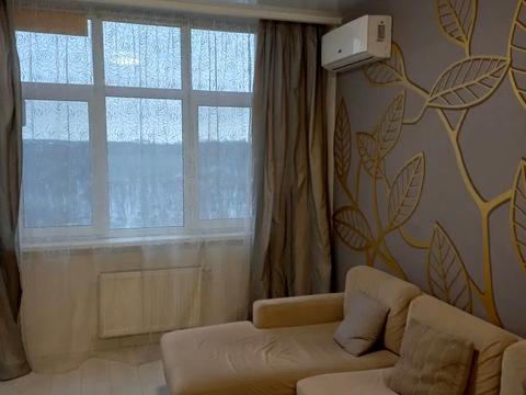 квартира за адресою Рея Бредбері вул., 2