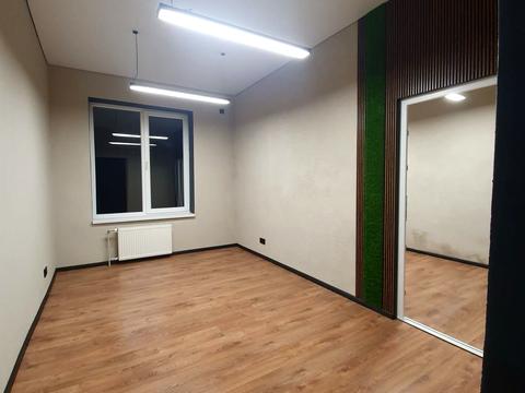 комерційна за адресою Станційна вул., 56