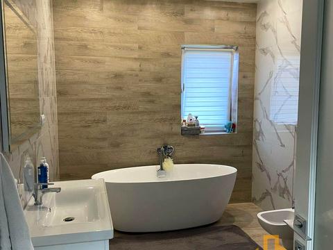 будинок за адресою Молодіжна