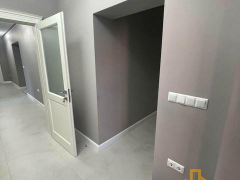 будинок за адресою Молодіжна