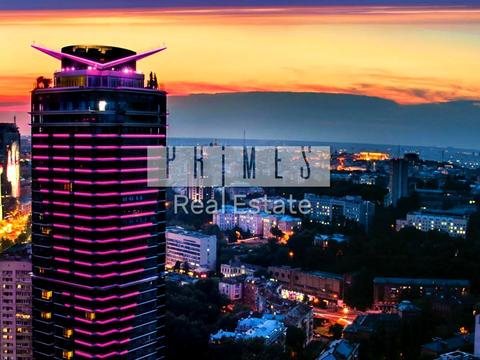 комерційна за адресою Лесі Українки бульв., 7-В