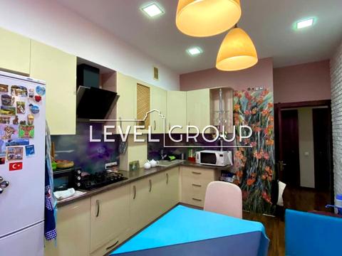 квартира за адресою Академіка Єфремова вул. (Командарма Уборевича), 8-А