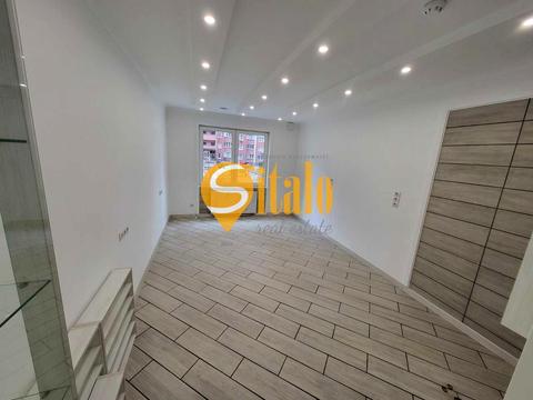 комерційна за адресою Софії Русової вул., 3-А