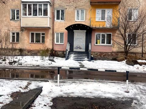 комерційна за адресою Василя Червонія вул. (Гагаріна), 8б