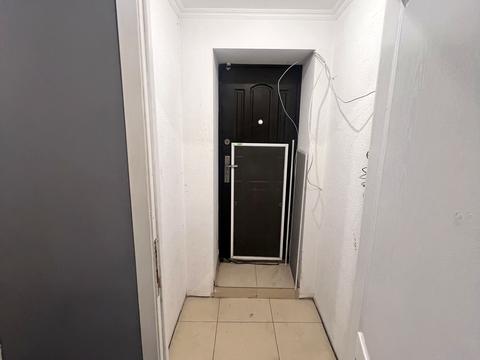 комерційна за адресою Василя Червонія вул. (Гагаріна), 8б