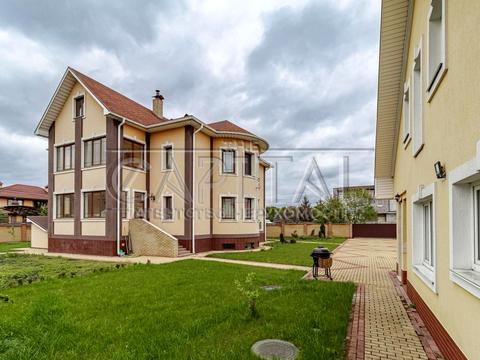 будинок за адресою Ярослава Мудрого вул.