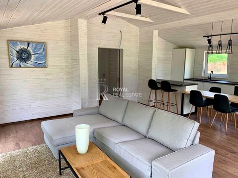 будинок за адресою с. Лісники, Вітряні Гори вул.