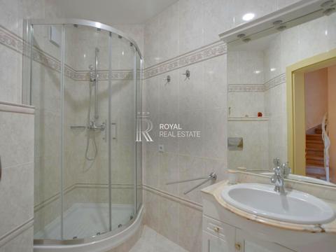 будинок за адресою Золотоворітьська