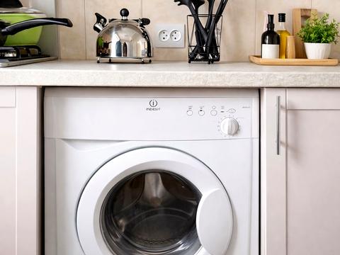 квартира за адресою Олександра Махова вул. (Жолудєва), 8-А