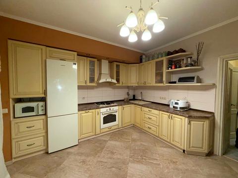 квартира за адресою Зарічанська вул., 11л