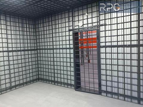 коммерческая по адресу Авіаторів ул., 1