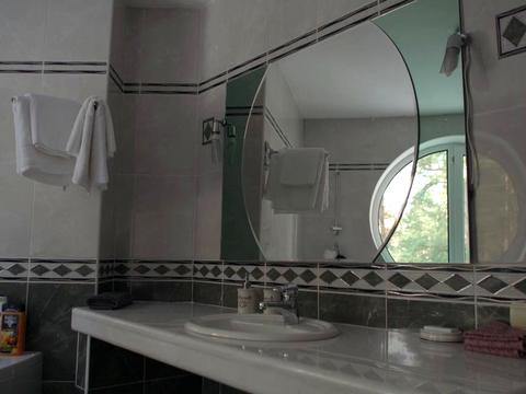 будинок за адресою с. Стригани, лісна