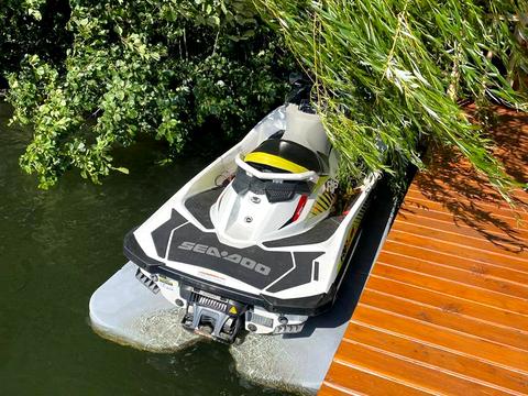 будинок за адресою с. Стригани, лісна