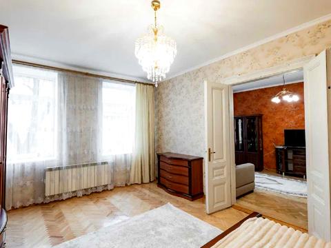 квартира за адресою Личаківська вул. (), 6