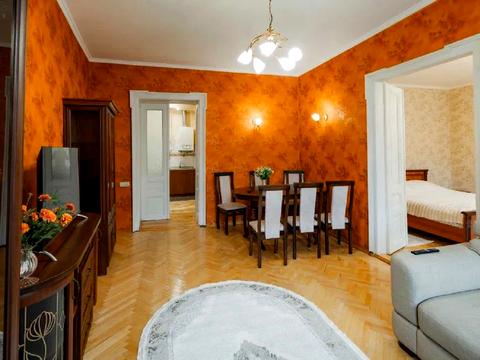 квартира за адресою Личаківська вул. (), 6