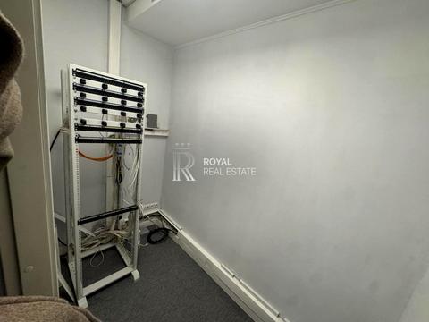 комерційна за адресою Петра Сагайдачного вул., 8