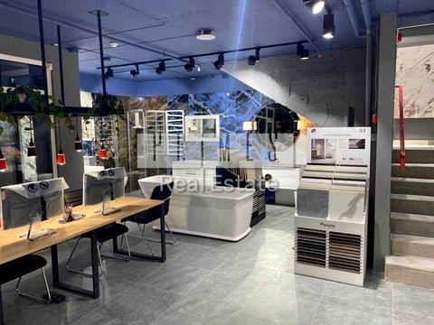 коммерческая по адресу Днепровская набережная ул., 18