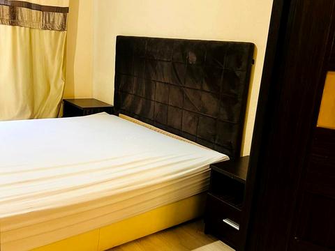 квартира за адресою Левка Лук'яненка вул. (Василя Жуковського), 16, 18, 20, 24