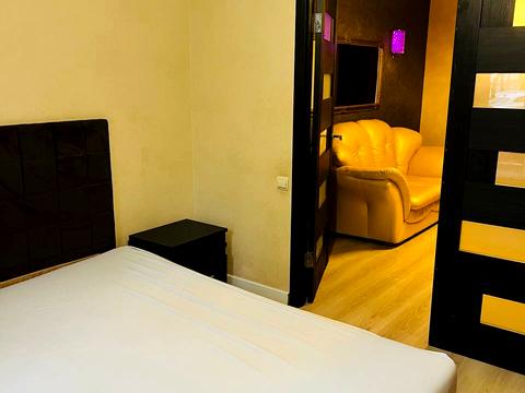 квартира за адресою Левка Лук'яненка вул. (Василя Жуковського), 16, 18, 20, 24