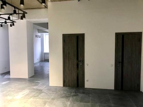 комерційна за адресою Мечникова вул., 19