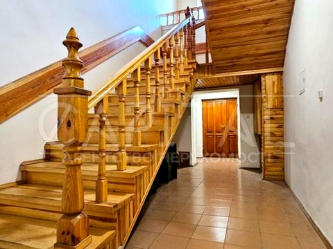 коммерческая по адресу Центральная ул. (Чапаєва), 1-Б