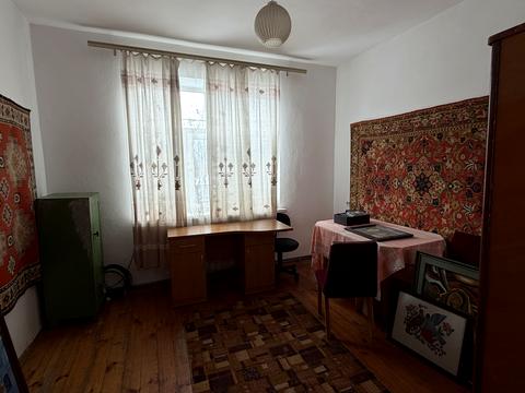 будинок за адресою Грушевського