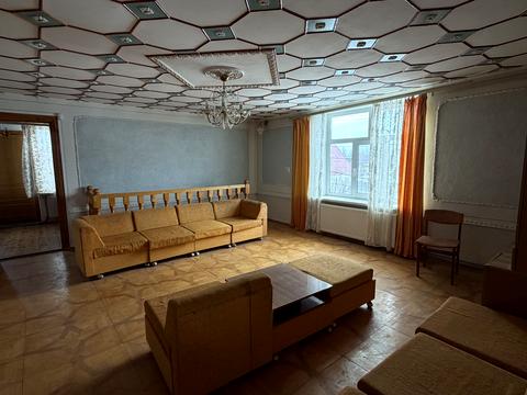 будинок за адресою Грушевського