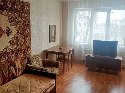 квартира за адресою Всіхсвятська вул. (50 років СРСР), 16