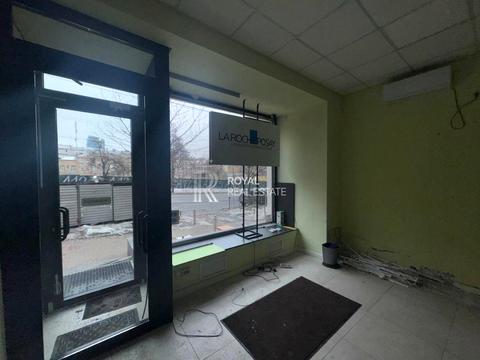 комерційна за адресою Велика Васильківська вул. (Червоноармійська), 38