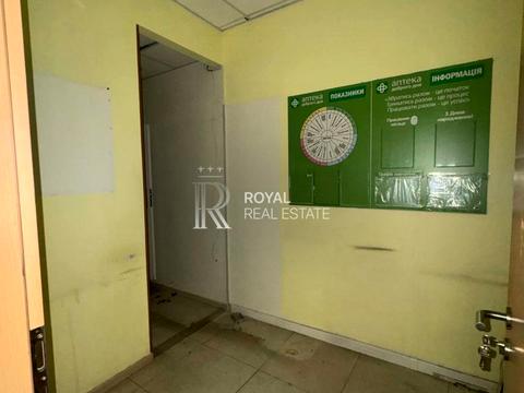 комерційна за адресою Велика Васильківська вул. (Червоноармійська), 38