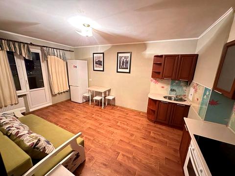 квартира за адресою Науки просп., 60-А