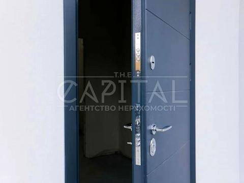 будинок за адресою Жуляни