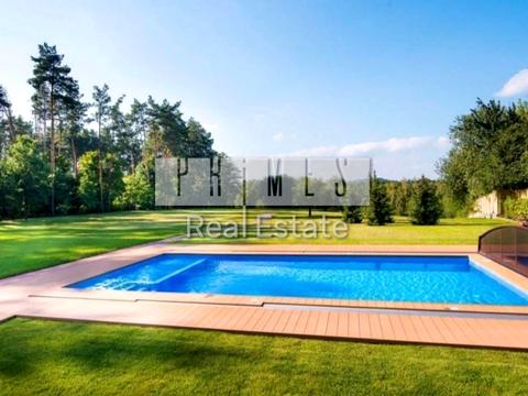 будинок за адресою Жовтнева вул.