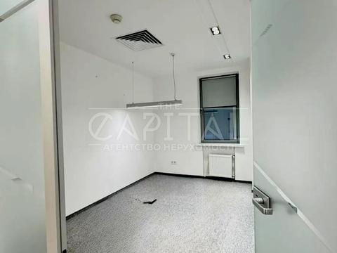 коммерческая по адресу Спортивная пл., 1