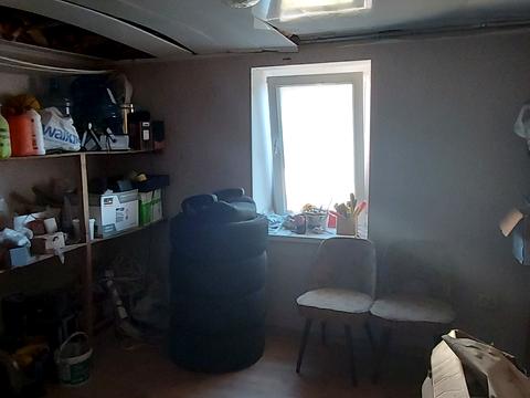 будинок за адресою 10 Лінія вул., 111