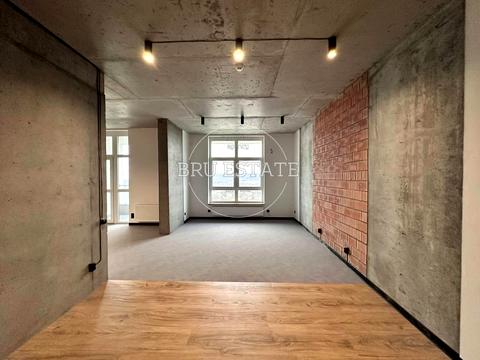 комерційна за адресою Микільсько-Слобідська вул., 11