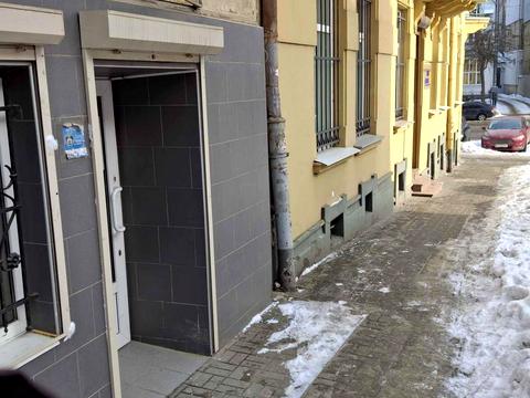 коммерческая по адресу Гладышевского ул., 15