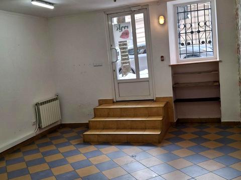 коммерческая по адресу Гладышевского ул., 15