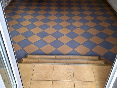 коммерческая по адресу Гладышевского ул., 15