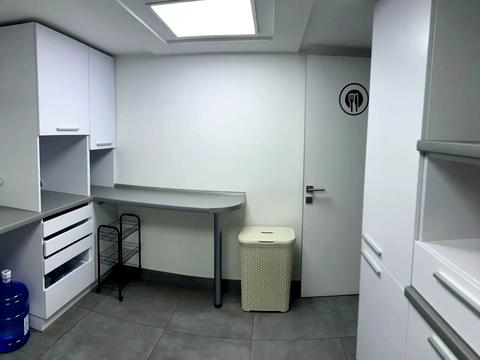 коммерческая по адресу Саксаганского ул., (Будинок 1)