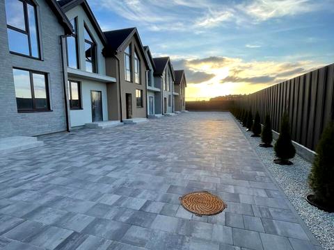 дом по адресу Лікарська