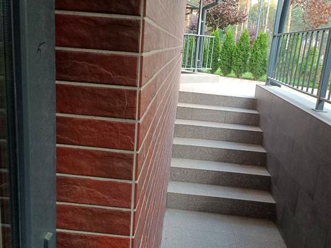 комерційна за адресою Прорізна вул., 13