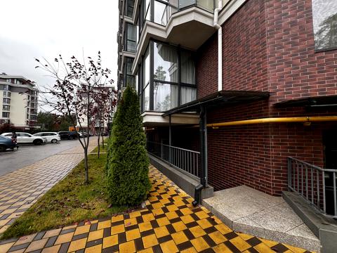 комерційна за адресою Прорізна вул., 13