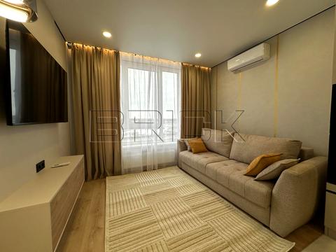 квартира за адресою Олександра Олеся вул., 27-А