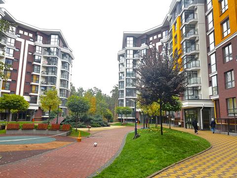 комерційна за адресою Прорізна, 13