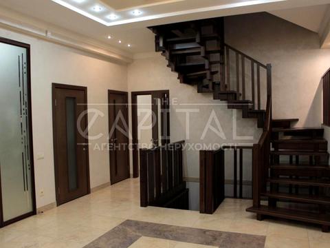 будинок за адресою Райдужна вул., 33